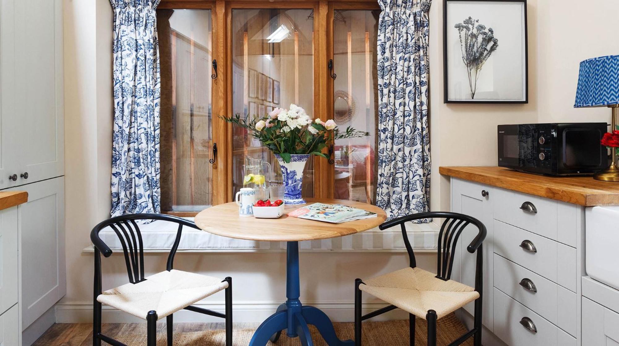 Bright & Beautiful Open Plan Coach House Painswick Vila Exterior foto